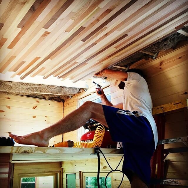 I don't put up a lot of in process work, as folks don't seem to  dig it, but check out that OSHA legit foot ware.⁠⠀
⁠⠀
⁠⠀
⁠⠀
---------------------------------------------------------------- #tinyhouse #tinyhouseliving #tinyliving #tinyhouselove #tiny